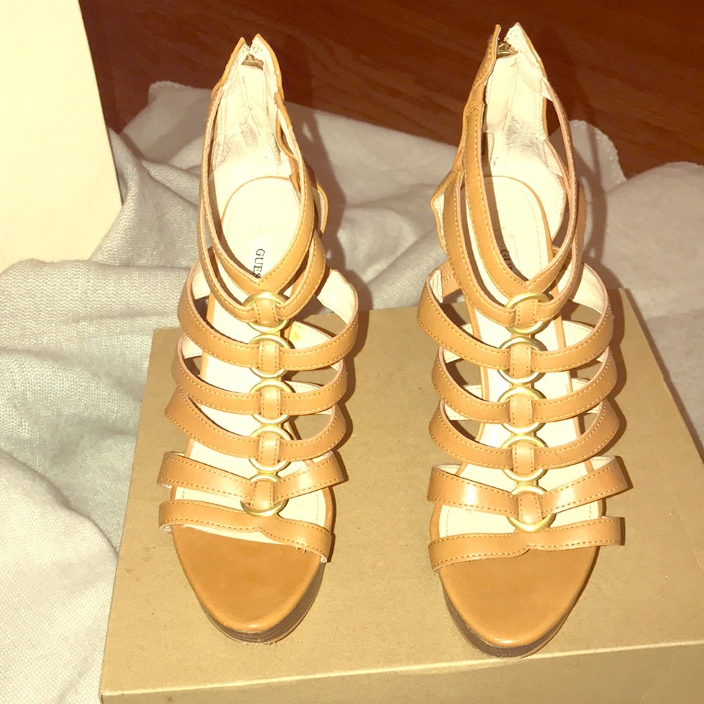 8 1/2 strappy platform Guess heels